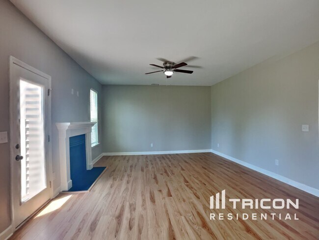 Foto del edificio - 120 Shore Pine Dr