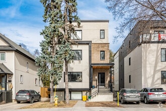 Building Photo - 119 Sweetland Av