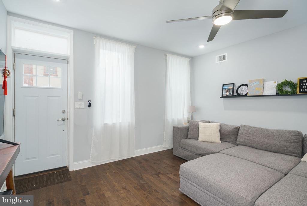 Foto principal - 2145 Mountain St