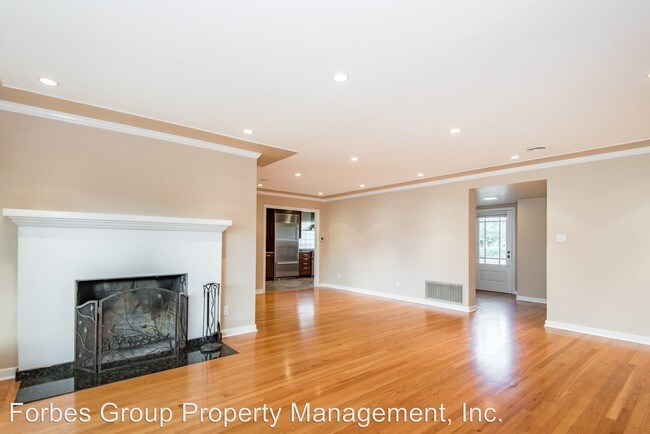 Building Photo - 3 br, 2 bath House - 1570 De Anza Way