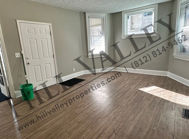 Building Photo - 1121 S 7th St