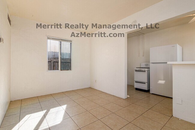 Building Photo - Palo Verde, 1413