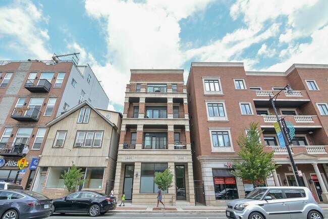 Foto del edificio - 1450 W Fullerton Ave