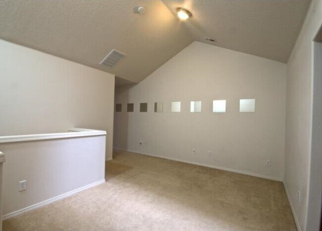 Foto del edificio - Corner 2 Bed 2.5 Bath Townhome - Garage an...