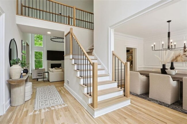 Building Photo - 110 Valley Summit Ct