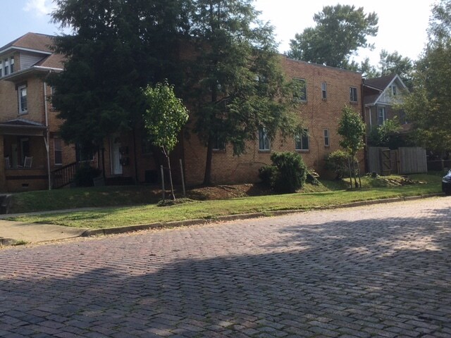 Lateral del edificio - 1201 7th St