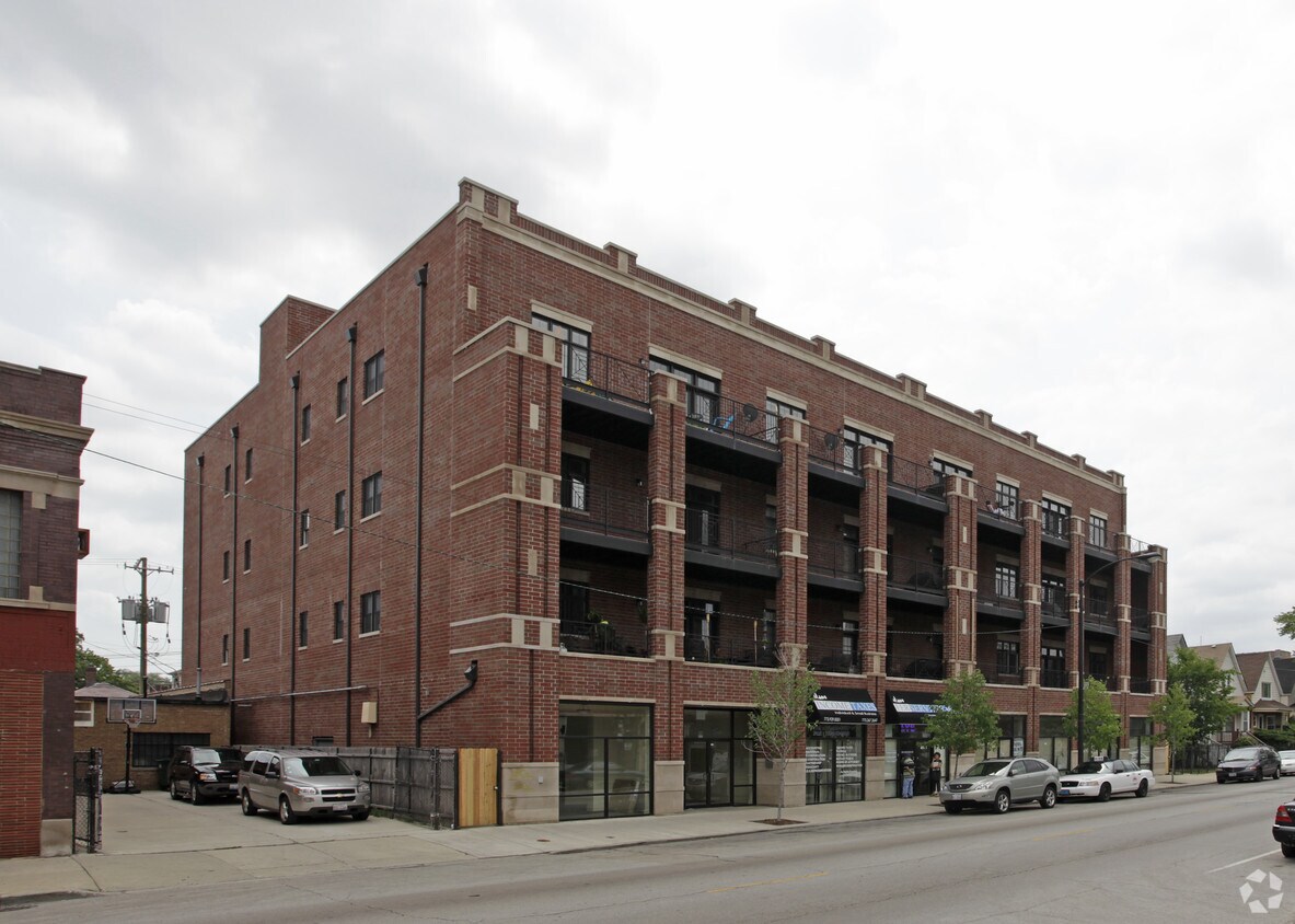 Primary Photo - 4141 N Kedzie Ave