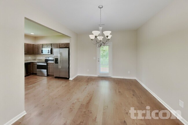 Foto del edificio - 925 Beverly Ct