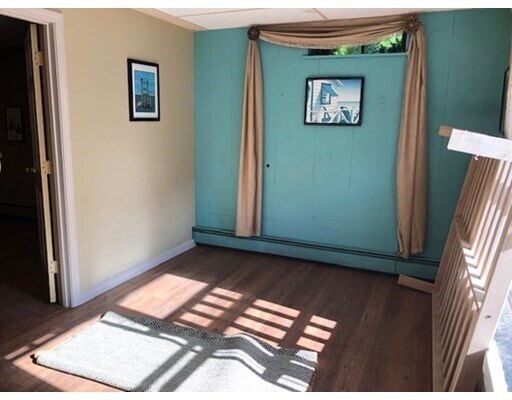 Foto del edificio - 445 Dennison Dr