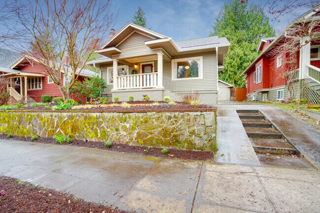 Building Photo - 2126 NE 50th Ave