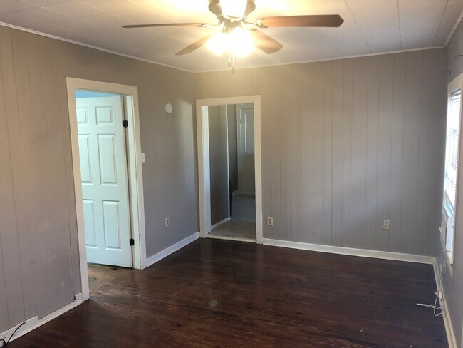 Foto del edificio - 555 1/2 Richland