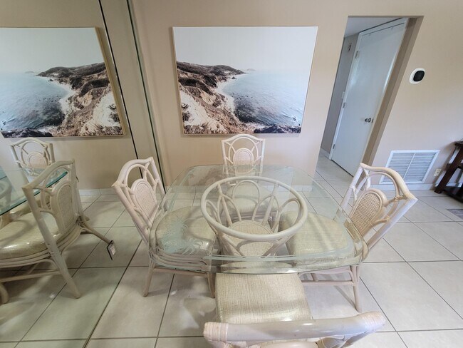 Foto del edificio - 2871 N Ocean Blvd