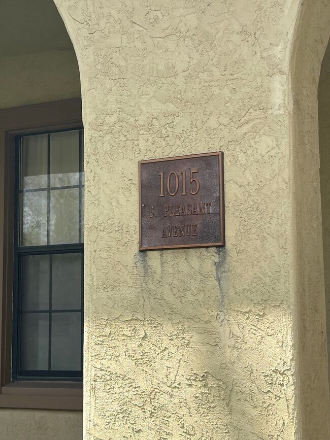 Foto del edificio - 1015 S Pleasant Ave