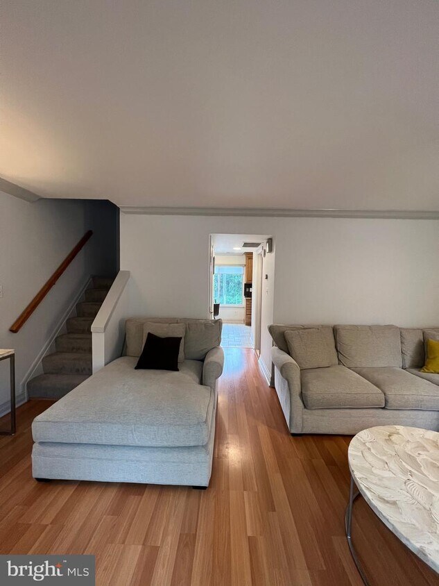 1751 Westwind Way, McLean, VA 22102 Townhome Rentals in McLean VA