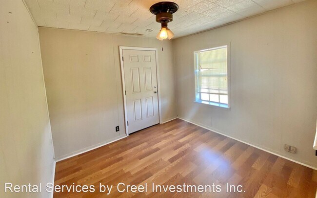 Building Photo - 2 br, 1 bath House - 714 Santee