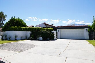 Building Photo - 33865 Cathedral Canyon Dr