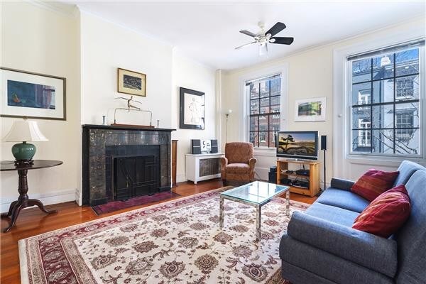 Foto del edificio - 36 W 11th St