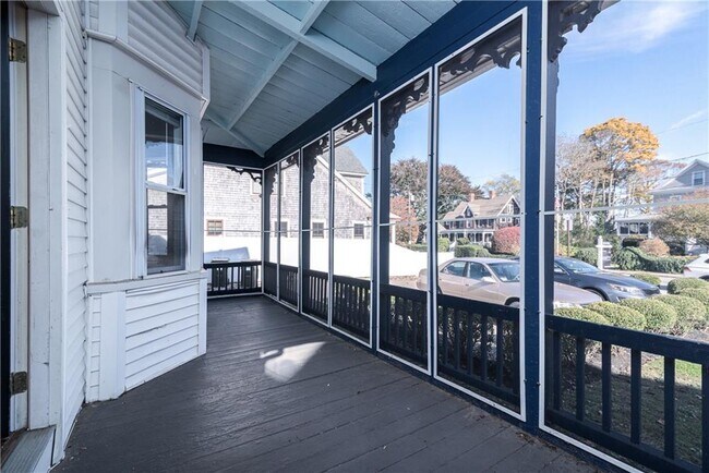 Building Photo - 75 Caswell St