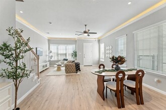 Building Photo - 903 Beebrush Ln