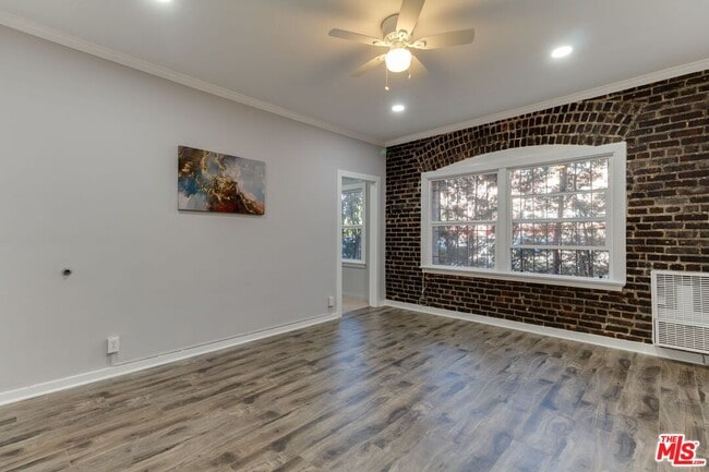 Foto del edificio - 730 S Catalina St