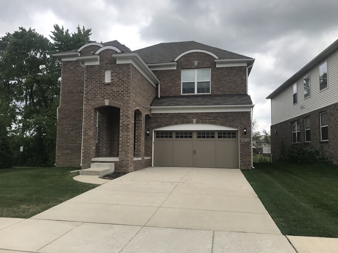 Foto principal - 49744 Hartwick Dr