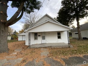 Building Photo - 122 Dolak St