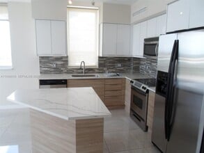 Building Photo - 1745 E Hallandale Beach Blvd