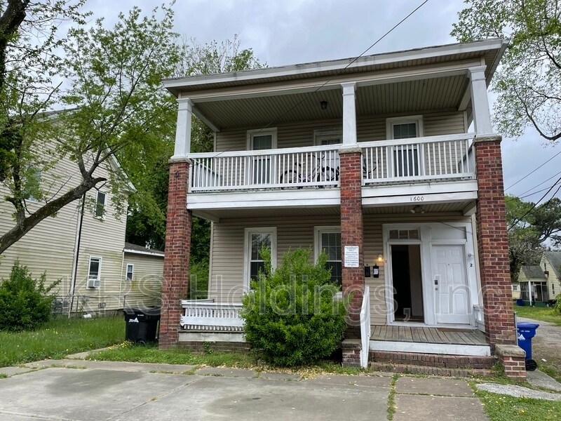 Primary Photo - 1600 Elm Ave