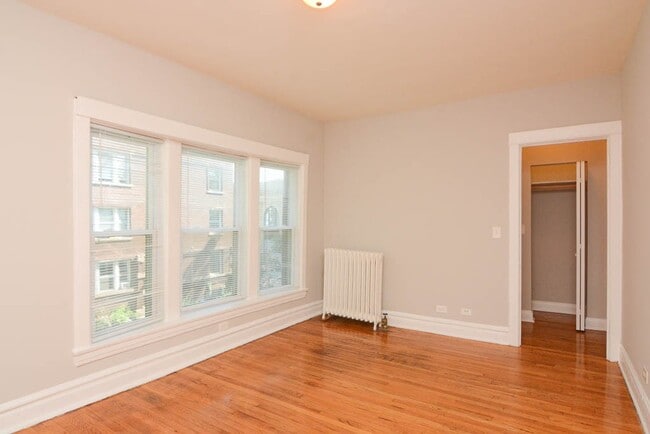 Foto del edificio - 4708 N Racine Ave