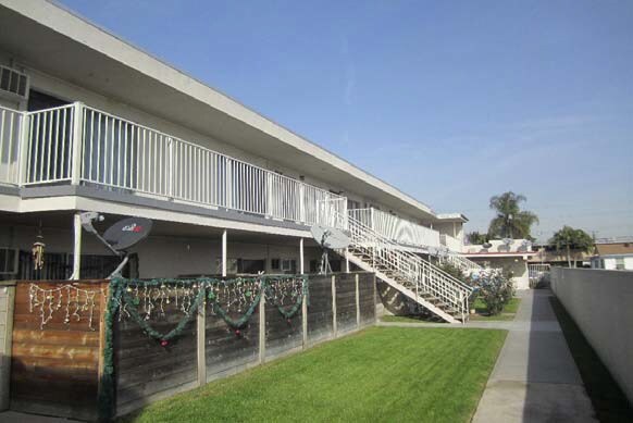 Building Photo - 9954 Ramona St