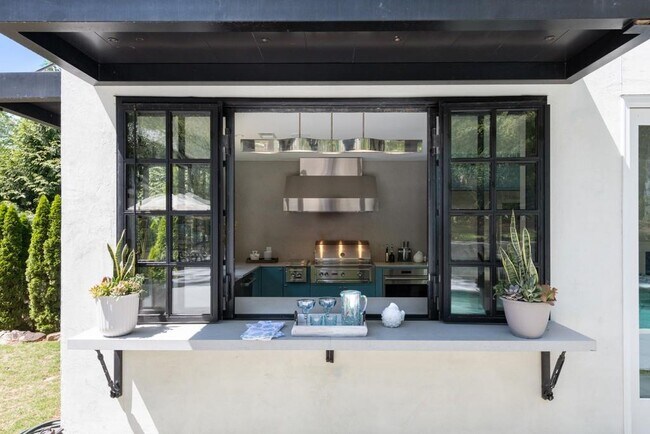 Foto del edificio - 105 Blackland Dr NW