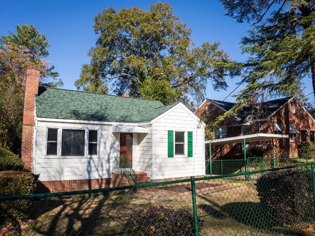 Foto del edificio - 2525 N View Ave