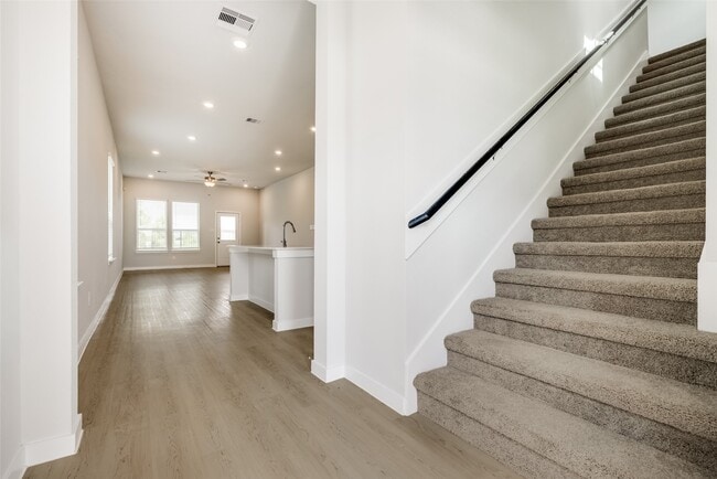 Building Photo - 12534 Nueces River Dr