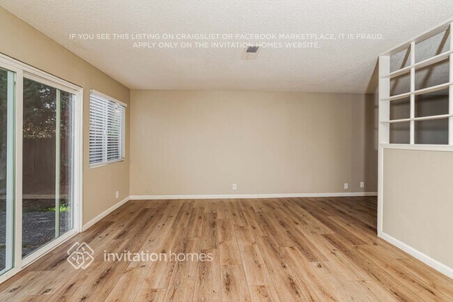 Foto del edificio - 2156 Cormorant Dr