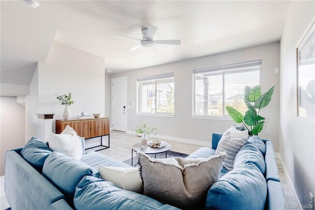 Building Photo - Four bedroom townhome in Central Park.