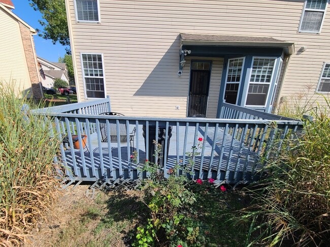 Foto del edificio - 7018 Starkey Ridge Ln