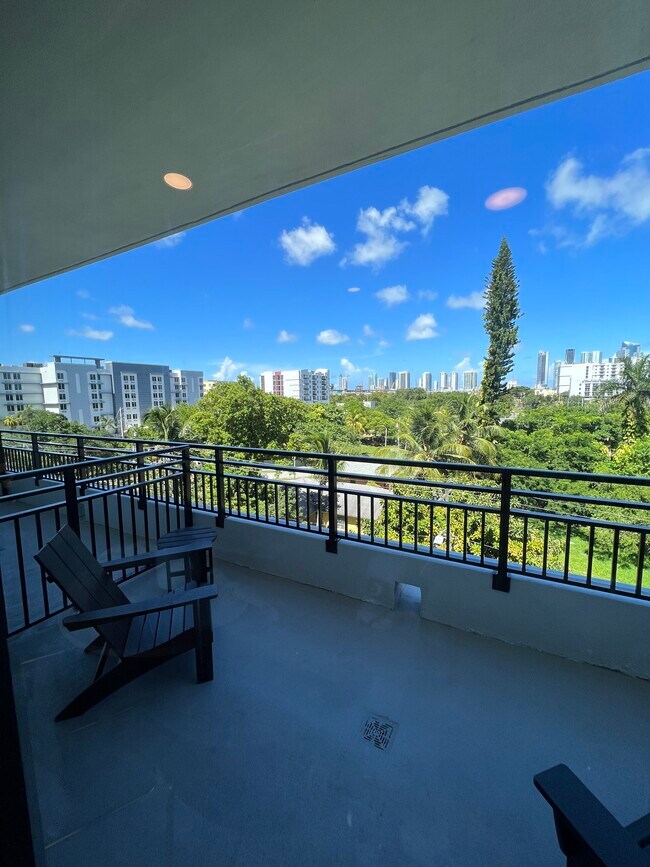 Foto del edificio - 1158 NW 11th Street Rd