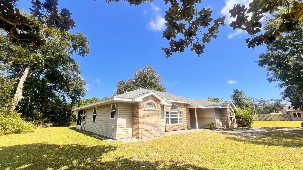 Foto principal - 23 Winding Woods Trail