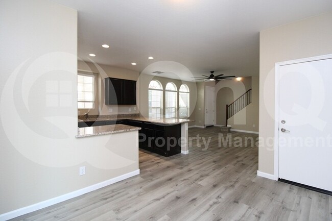 Foto del edificio - 1434 S Ponderosa Dr