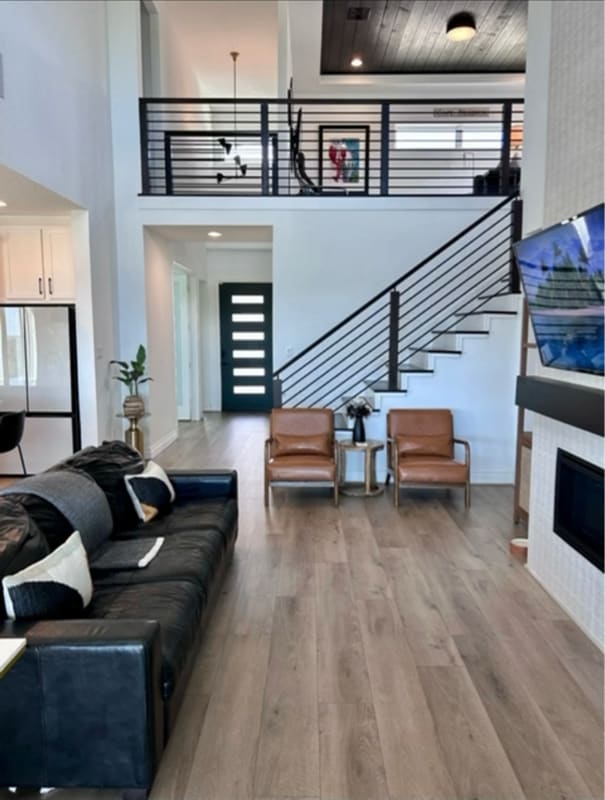 Building Photo - 262 Navarro