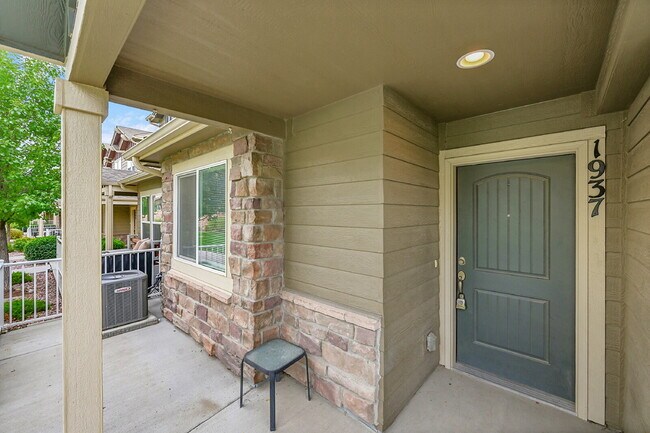 Building Photo - $2,195 - 3 Bed, 2.5 Bath townhome in CO Sp...