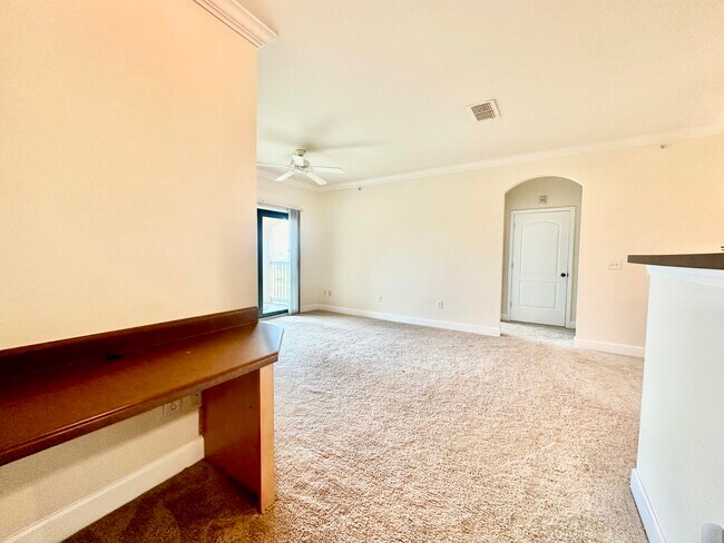 Building Photo - 6411 Borasco Dr