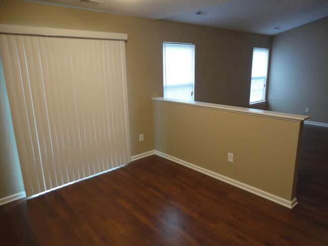 Building Photo - 8102 Garden Ridge Road