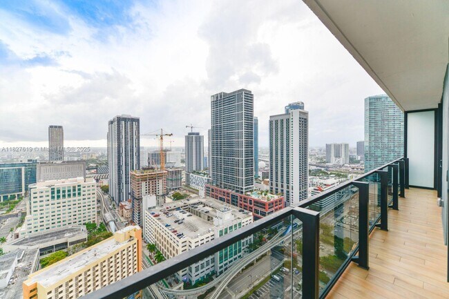 Foto del edificio - 398 NE 5th St