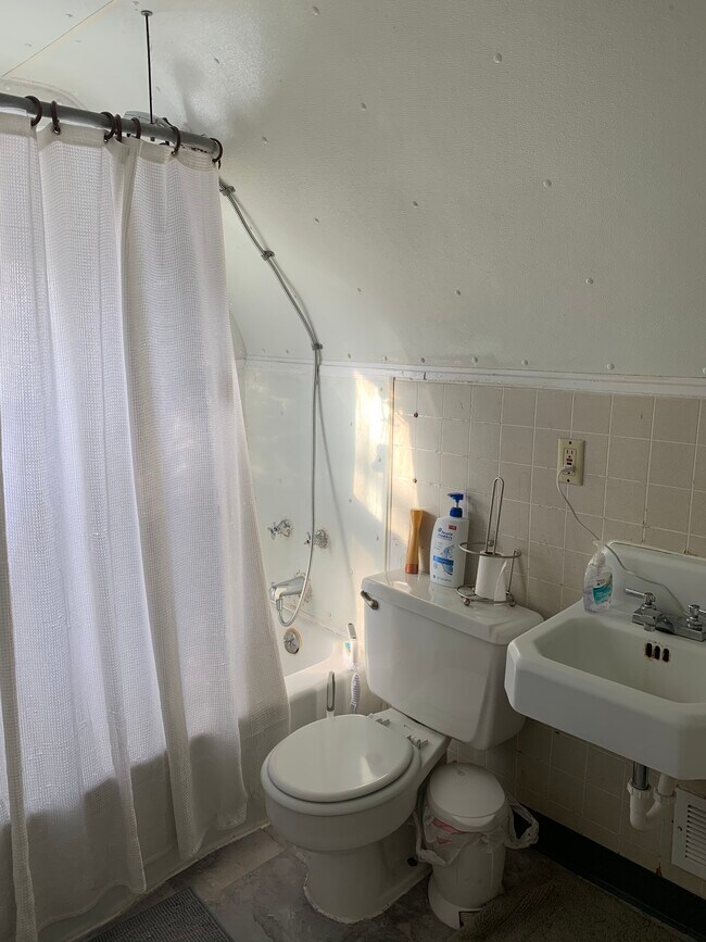 Foto del edificio - 644 Ontario St SE