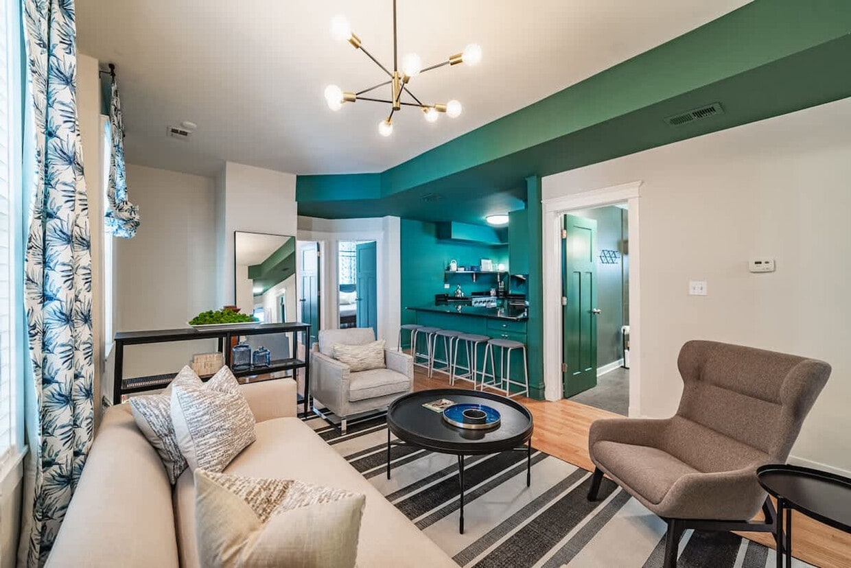 Foto principal - 1016 W Dakin St