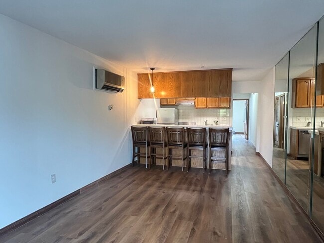 Building Photo - Los Caballeros #312 - Leasing only