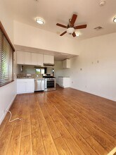Building Photo - 17118 Oak View Dr
