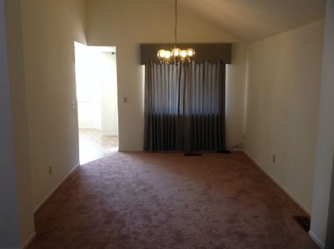 Building Photo - 3616 Beresford Dr