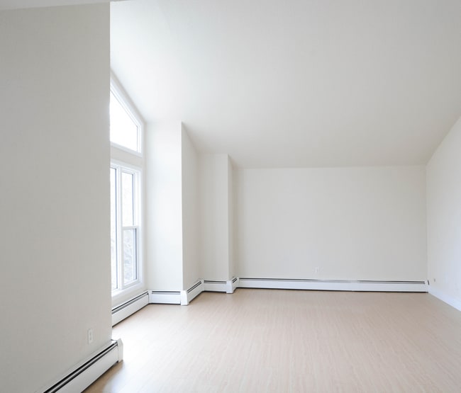 Building Photo - 57 Westgrove